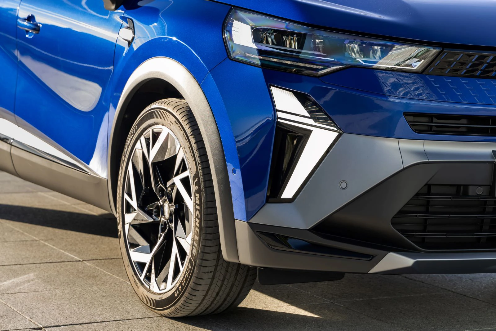 Renault Captur 2024 Esprit Alpine Iron Blue Forende Detalje