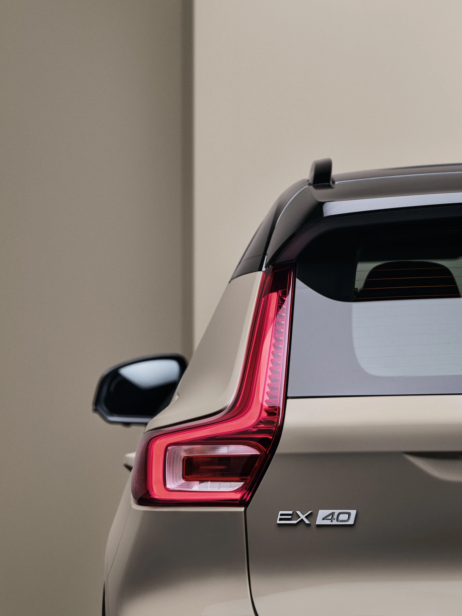 Volvoex40 2025 Baglygte