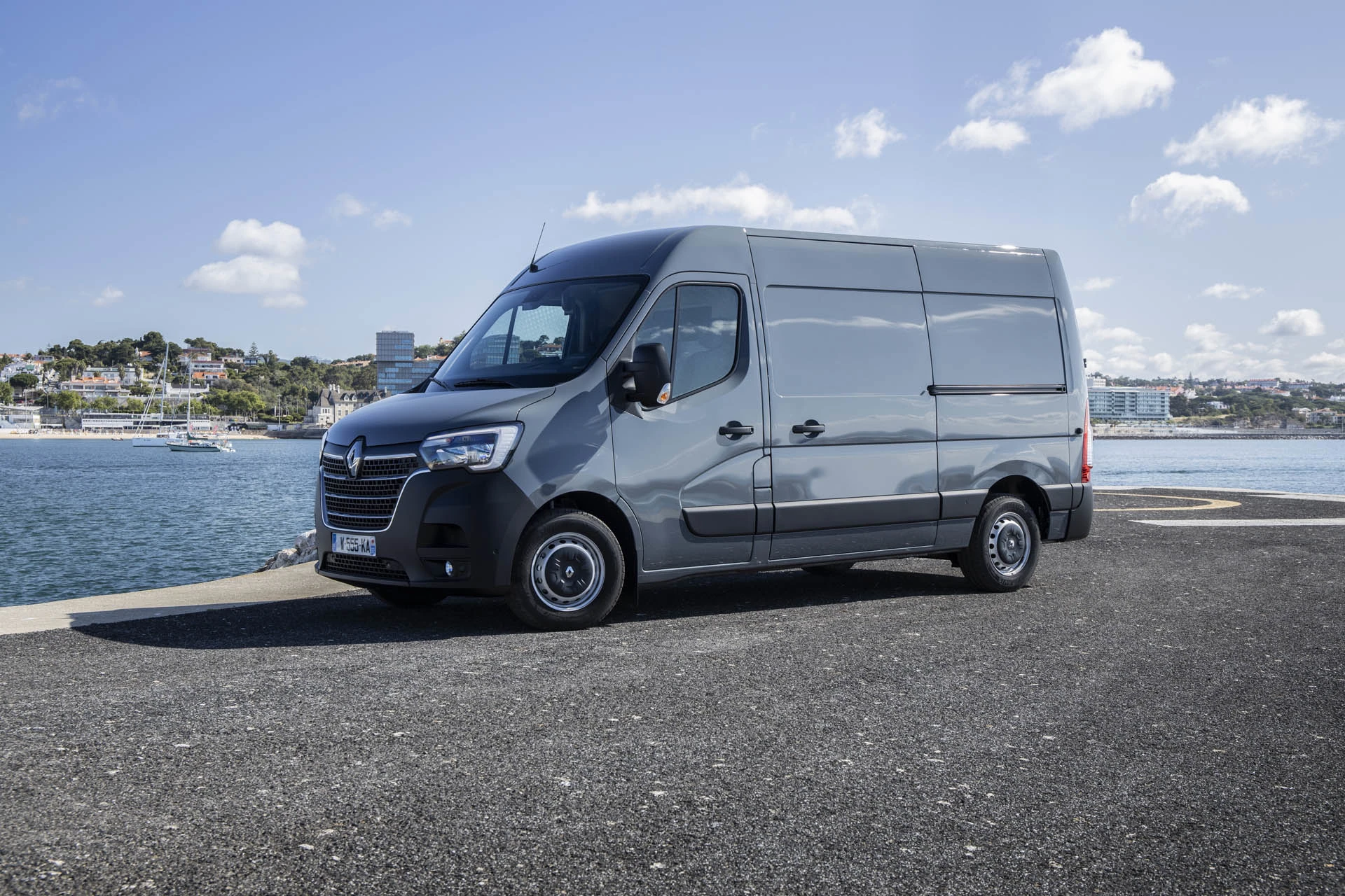 6 2019 New Renault MASTER Press Tests In Portugal