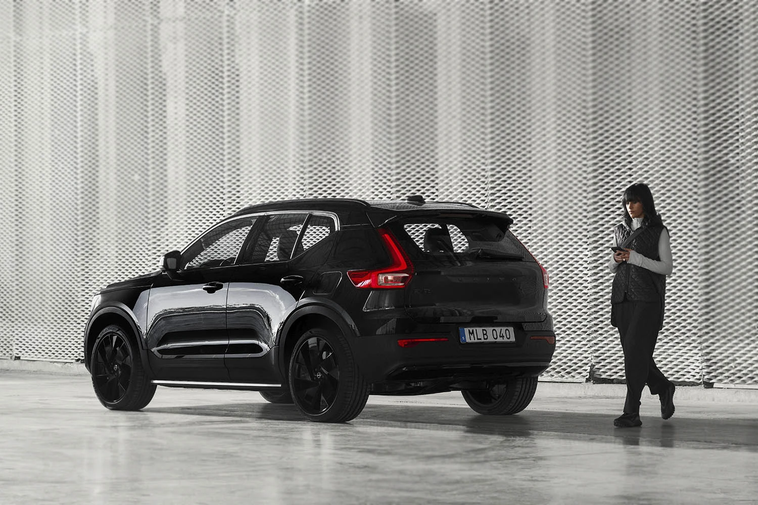 Volvo EX40 Black Edition