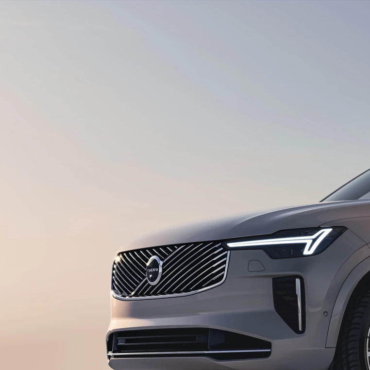 Volvo XC90 2024 Front