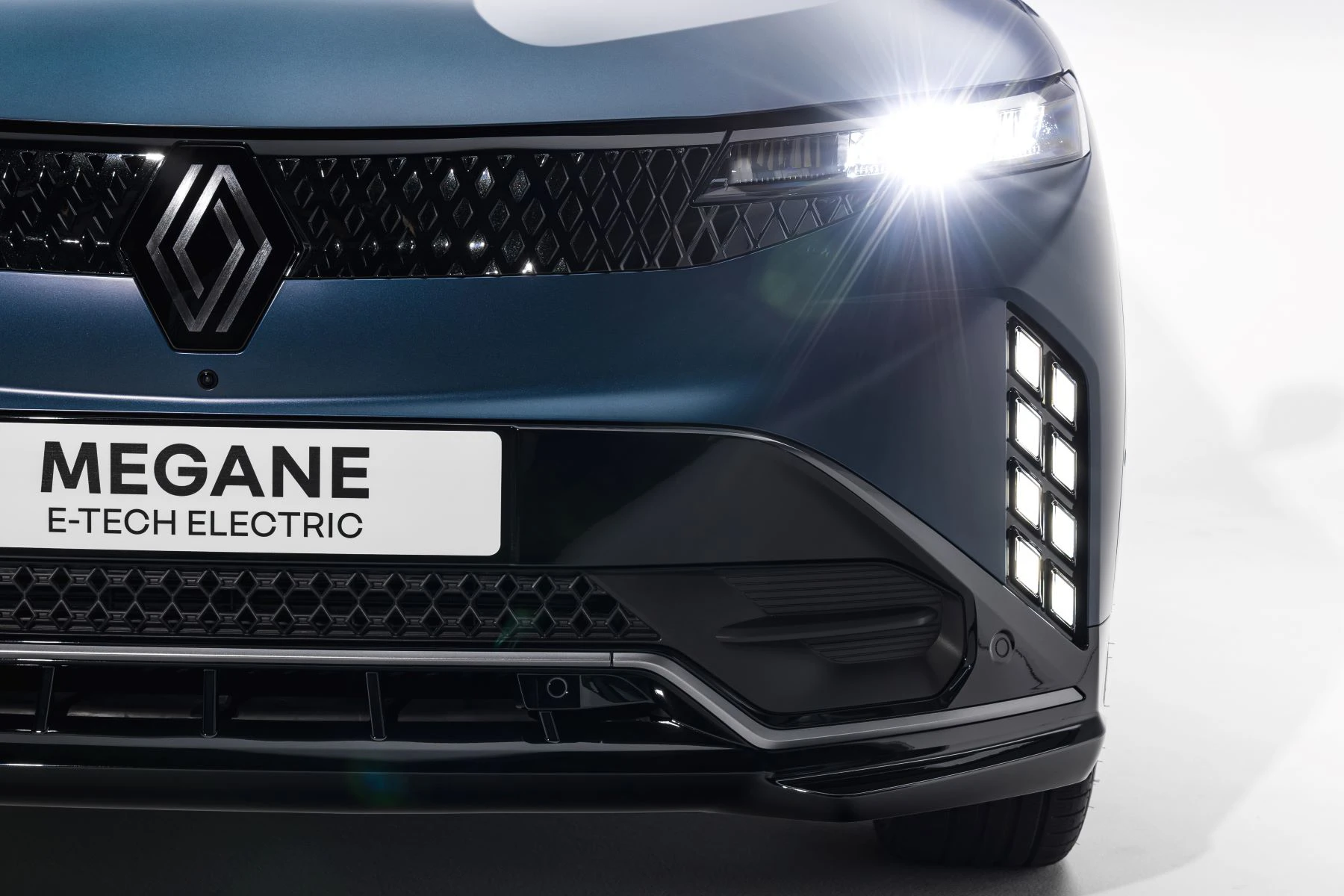 Renault Megane Electric 2026 Studio Lys