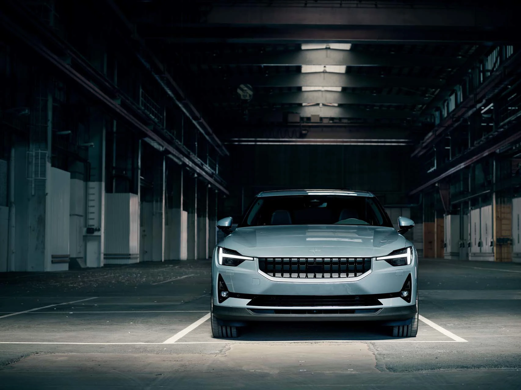 Polestar 2 2023 Forfra Grå